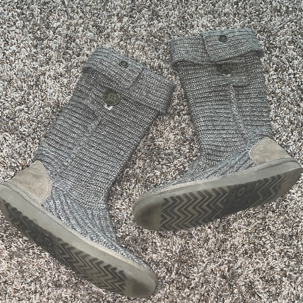 Gray knitted Uggs